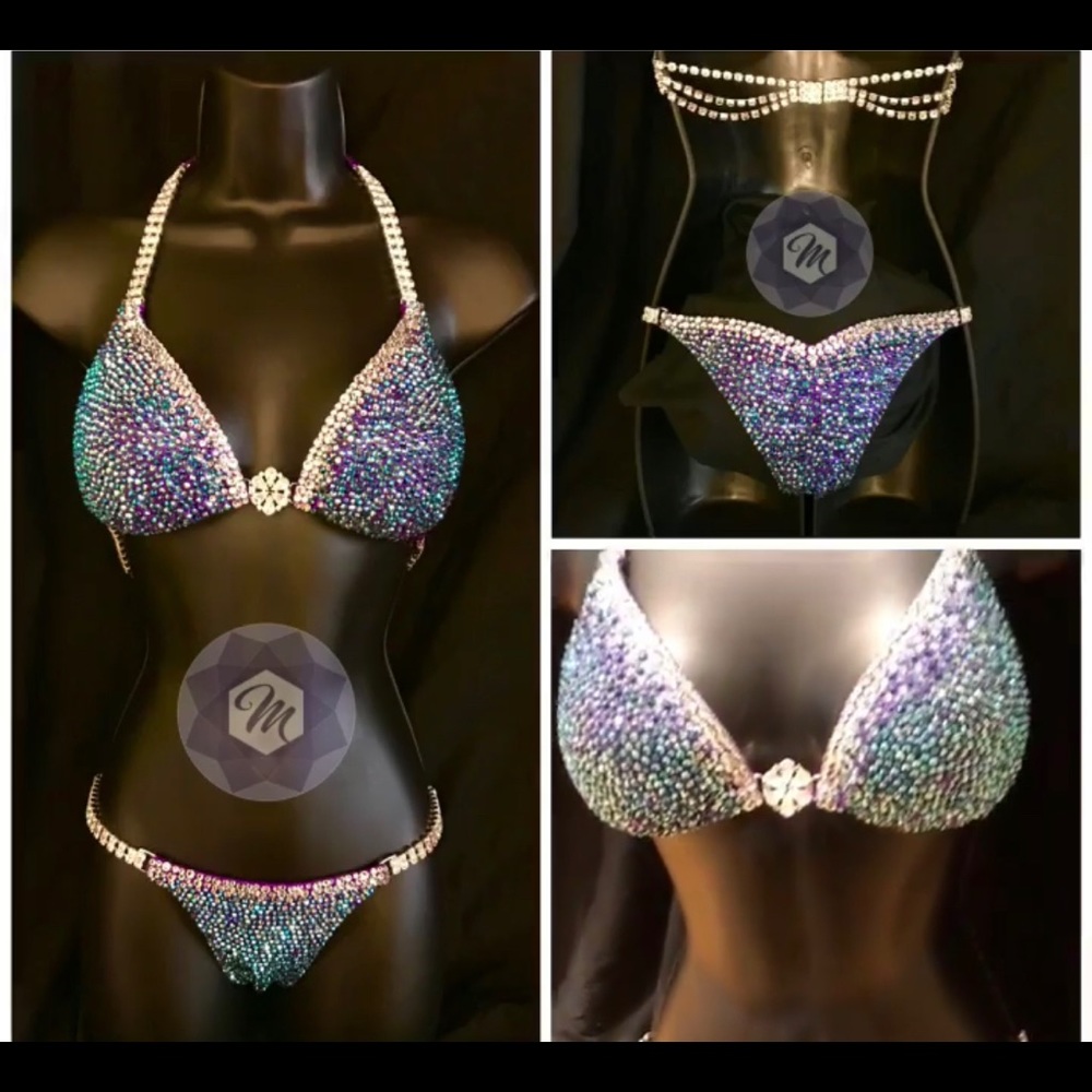Competition bikini suit